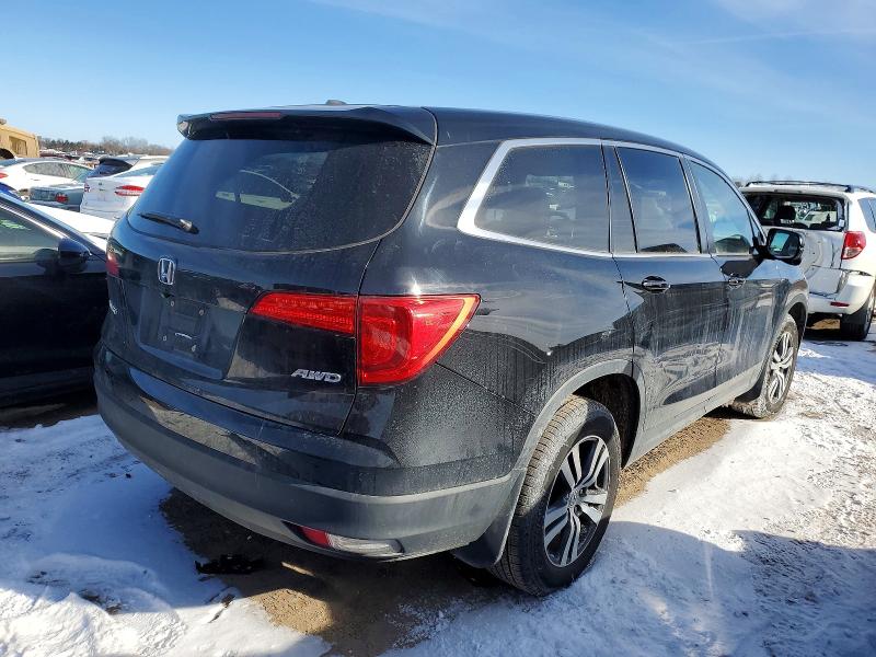 Photo 3 from auction – 2017 HONDA PILOT EXL with VIN 5FNYF6H55HB081059