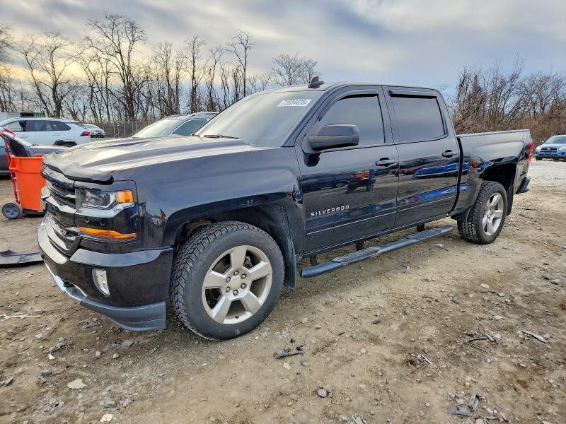 CHEVROLET SILVERADO 2018 with VIN 3GCUKREC6JG374693 - Photo from auction
