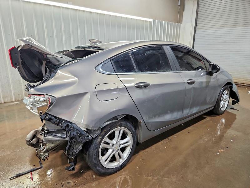 Photo 3 from auction – 2017 CHEVROLET CRUZE with VIN 3G1BE5SM9HS574231