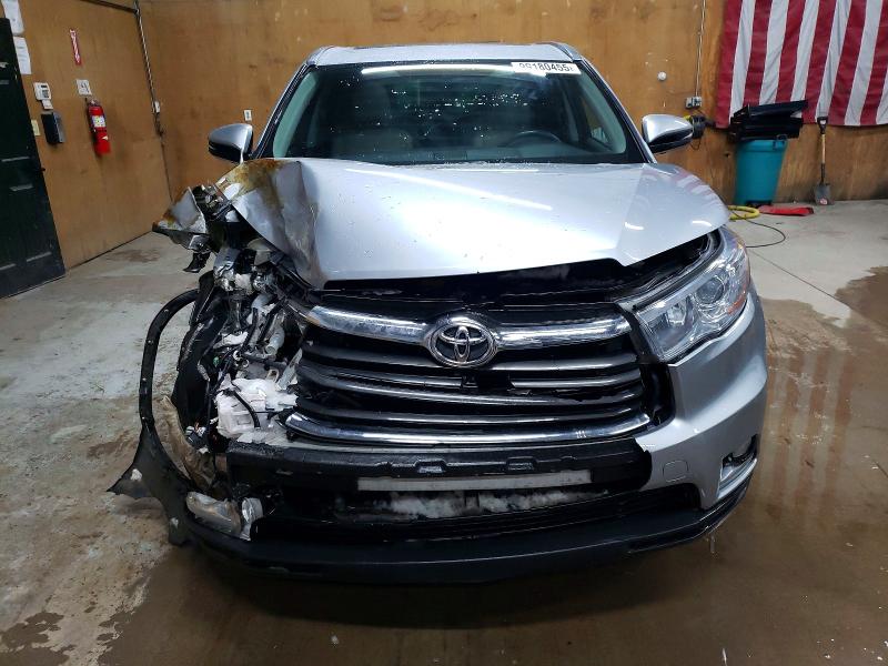 Фото 5 с аукциона – 2016 TOYOTA HIGHLANDER с VIN 5TDDKRFHXGS226910