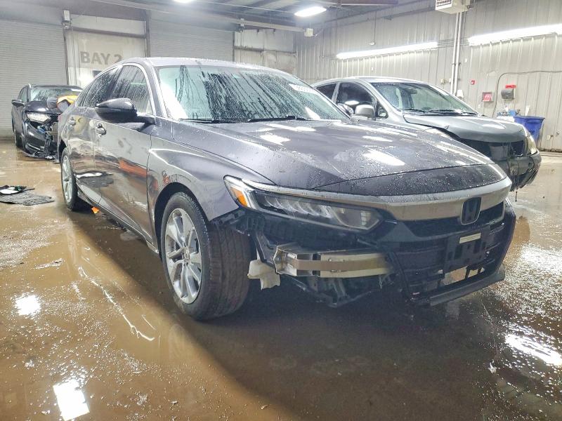 Photo 4 from auction – 2018 HONDA ACCORD with VIN 1HGCV1F19JA096910