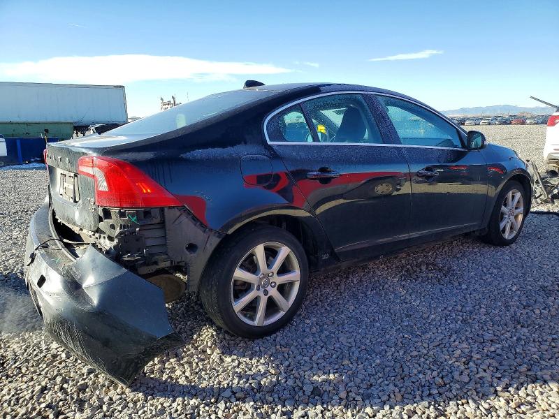 Photo 3 from auction – 2016 VOLVO S60 PREMIE with VIN YV1612TK0G2391403