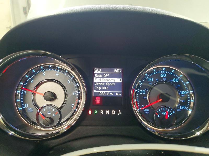 Photo 9 from auction – 2015 CHRYSLER TOWN & COU with VIN 2C4RC1BG1FR544620