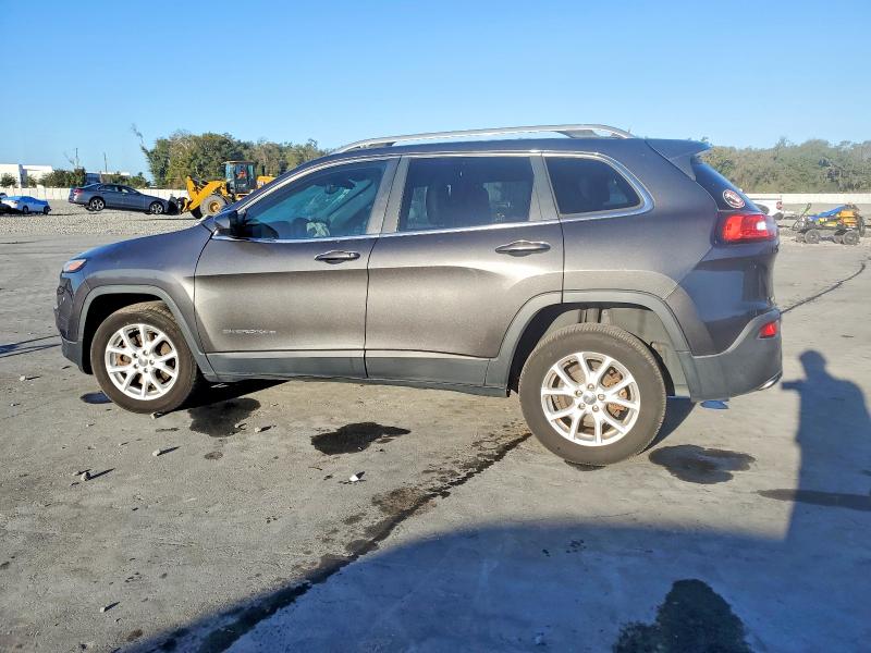 Photo 2 from auction – 2016 JEEP CHEROKEE L with VIN 1C4PJLCB0GW264482