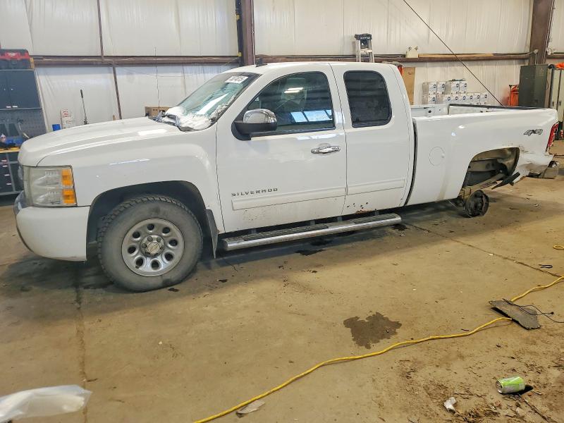 CHEVROLET SILVERADO 2011 with VIN 1GCRKREA0BZ384755 - Photo from auction