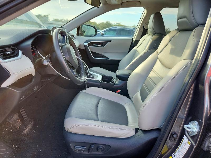 Photo 7 from auction – 2021 TOYOTA RAV4 with VIN 2T3C1RFV5MC127427