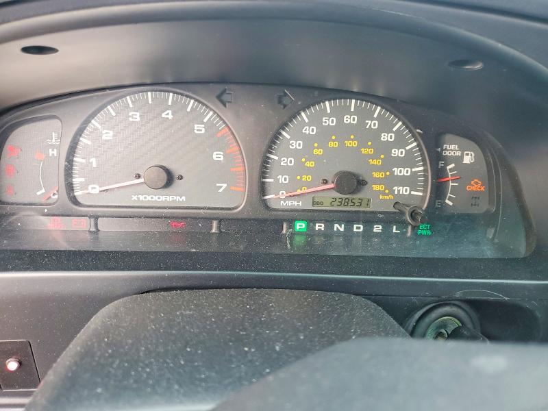 Photo 9 from auction – 2000 TOYOTA 4RUNNER with VIN JT3GM84R8Y0062546