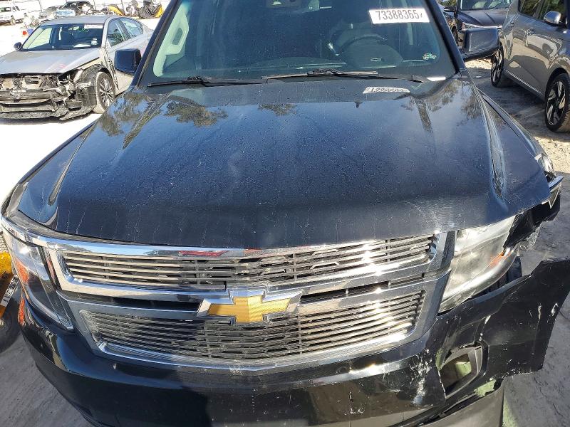 Photo 12 from auction – 2017 CHEVROLET SUBURBAN with VIN 1GNSCHKC3HR247601