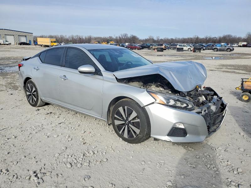 Photo 4 from auction – 2022 NISSAN ALTIMA with VIN 1N4BL4DVXNN372927