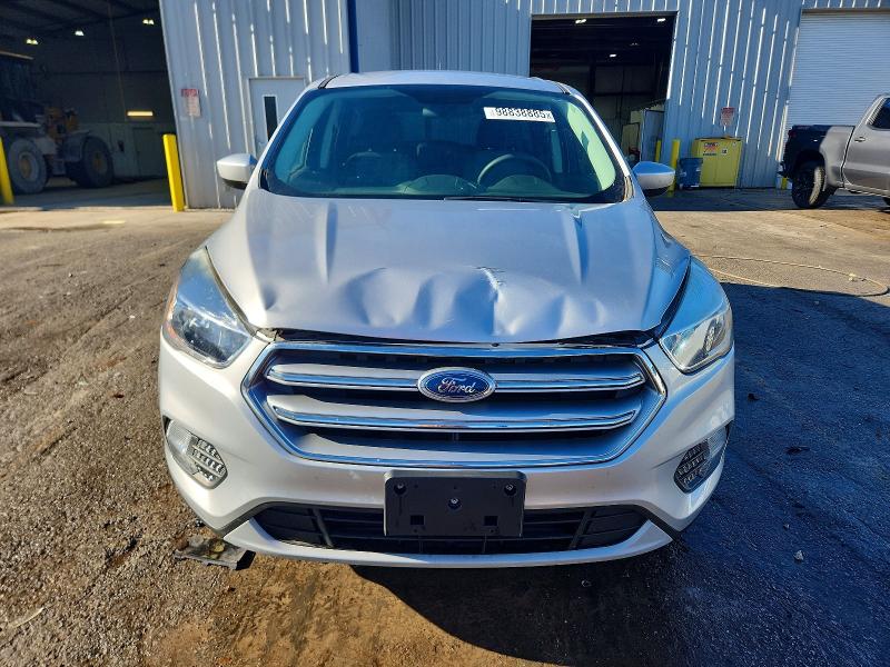 Photo 5 from auction – 2017 FORD ESCAPE SE with VIN 1FMCU0GD3HUC38497
