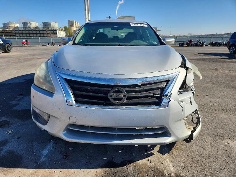 Photo 5 from auction – 2013 NISSAN ALTIMA 2.5 with VIN 1N4AL3AP8DN469439
