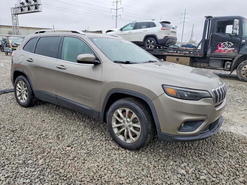 Photo 4 from auction – 2019 JEEP CHEROKEE L with VIN 1C4PJLCB7KD285334