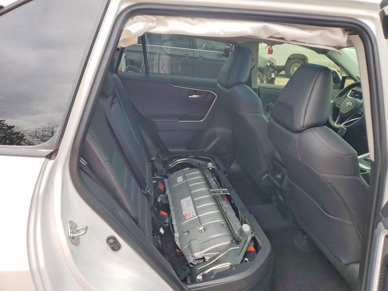 Photo 11 from auction – 2024 TOYOTA RAV4 LIMIT with VIN JTMD6RFV6RJ062162