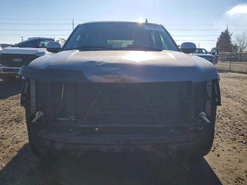 Photo 5 from auction – 2007 CHEVROLET SUBURBAN with VIN 1GNFK16357R388559