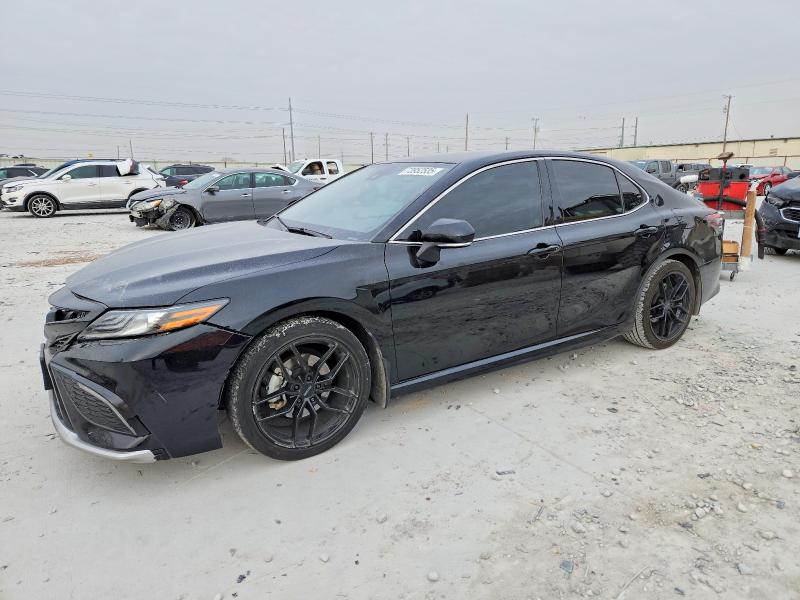 TOYOTA CAMRY XSE 2022 with VIN 4T1K31AK2NU580952 - Photo from auction