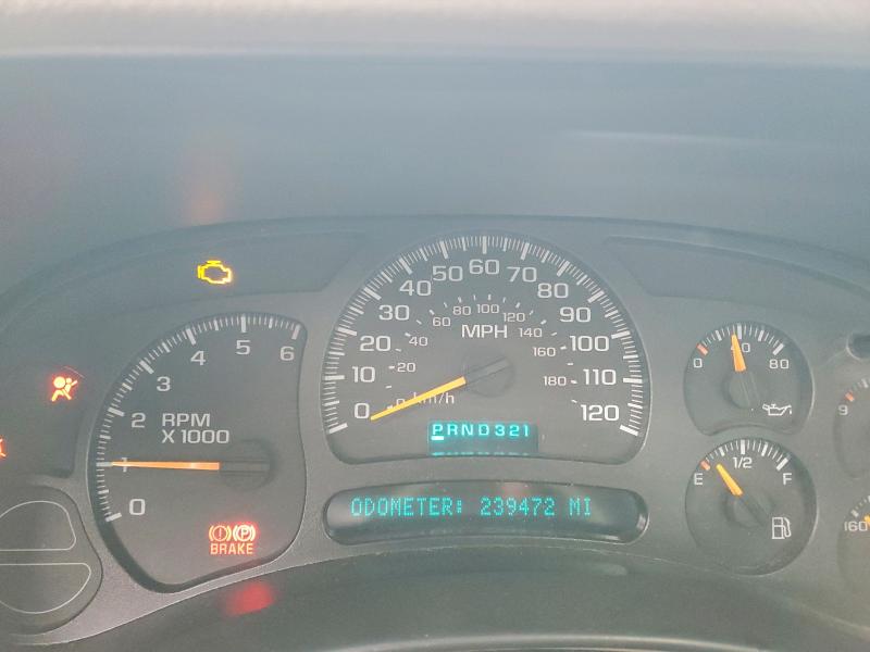 Photo 9 from auction – 2005 GMC NEW SIERRA with VIN 2GTEK13T651198316