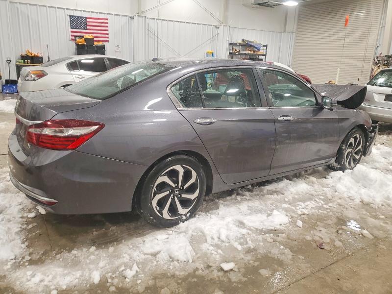 Photo 3 from auction – 2017 HONDA ACCORD EXL with VIN 1HGCR2F85HA191711