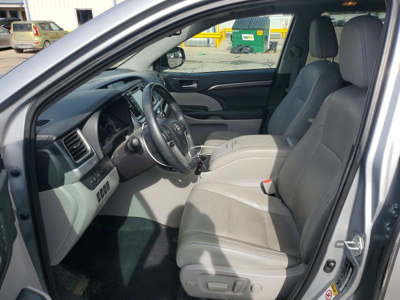 Photo 7 from auction – 2016 TOYOTA HIGHLANDER with VIN 5TDYKRFH8GS121784