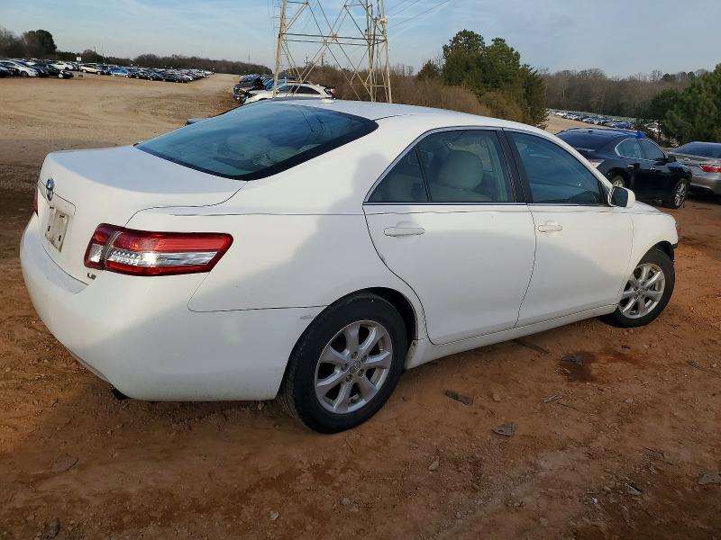 Photo 3 from auction – 2011 TOYOTA CAMRY with VIN 4T1BF3EK7BU681946