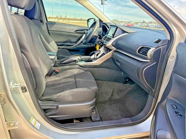 Photo 5 from auction – 2019 MITSUBISHI ECLIPSE CR with VIN JA4AT3AA5KZ033508