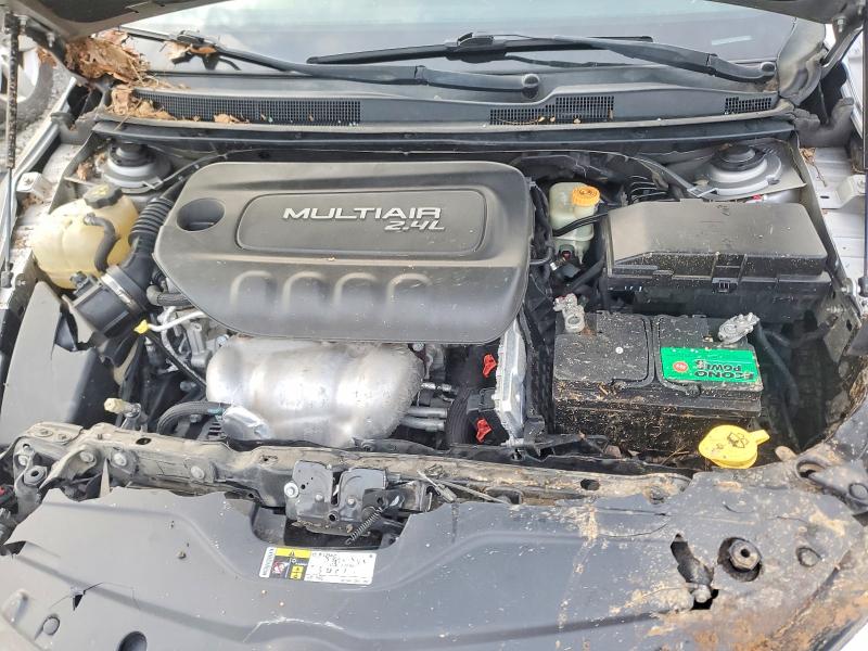 Photo 11 from auction – 2015 CHRYSLER 200 LX with VIN 1C3CCCFBXFN560946