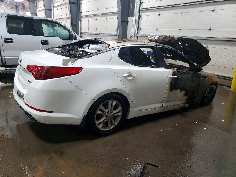 Фото 3 с аукциона – 2012 KIA OPTIMA EX с VIN 5XXGN4A74CG029605