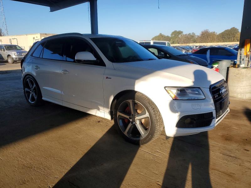 Photo 4 from auction – 2016 AUDI SQ5 with VIN WA1CCAFP5GA140168