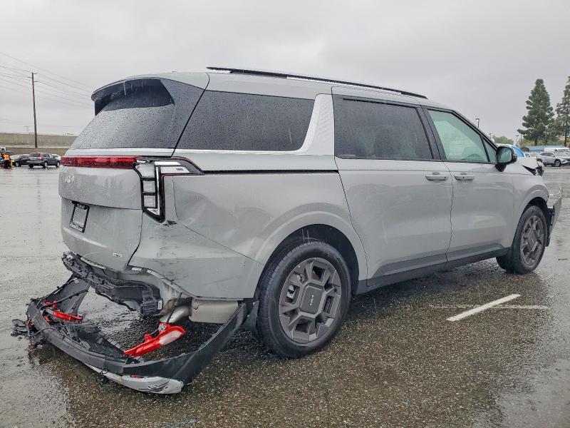 Photo 3 from auction – 2026 KIA CARNIVAL E with VIN KNDNC5KA5T6106073