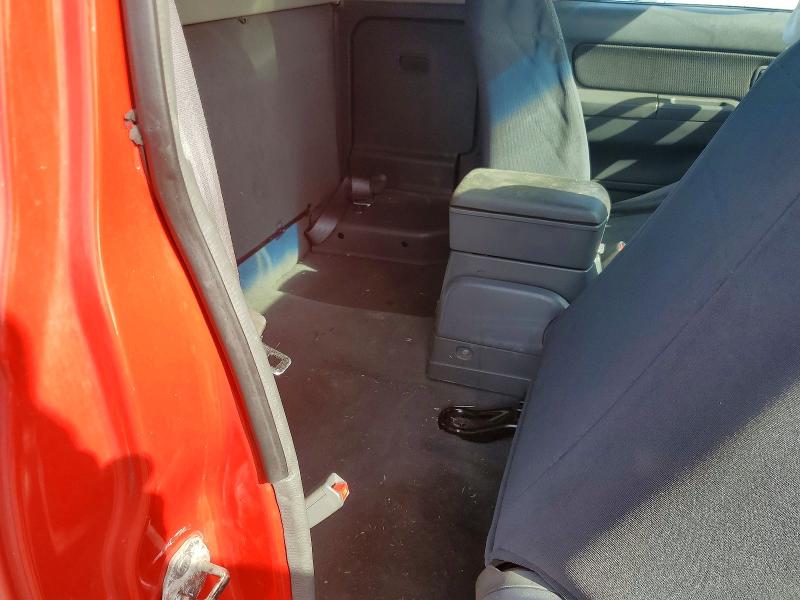 Photo 10 from auction – 2002 NISSAN FRONTIER with VIN 1N6ED26T02C369978