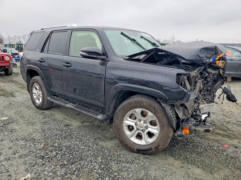 Photo 4 from auction – 2017 TOYOTA 4RUNNER with VIN JTEZU5JR4H5154842