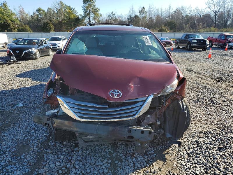 Photo 5 from auction – 2015 TOYOTA SIENNA with VIN 5TDYK3DC7FS682822