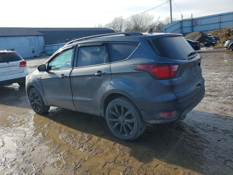 Photo 2 from auction – 2019 FORD ESCAPE SE with VIN 1FMCU9GD7KUA97865