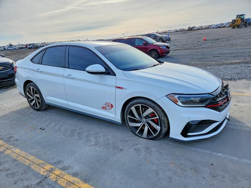 Photo 4 from auction – 2019 VOLKSWAGEN JETTA with VIN 3VW6T7BU8KM250402