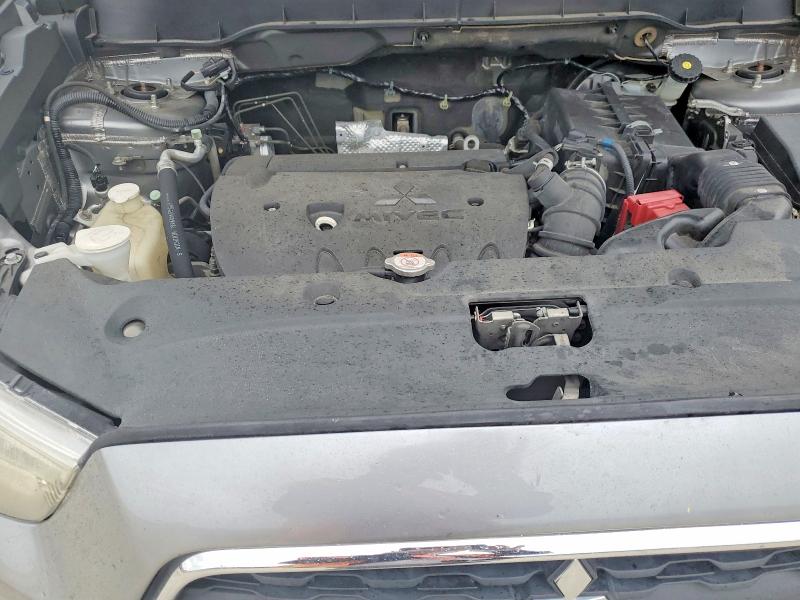 Photo 12 from auction – 2014 MITSUBISHI OUTLANDER with VIN 4A4AP3AU0EE026085