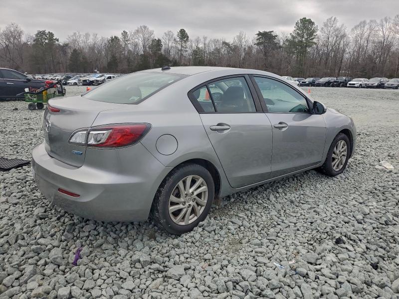 Photo 3 from auction – 2012 MAZDA 3 I with VIN JM1BL1W8XC1659916