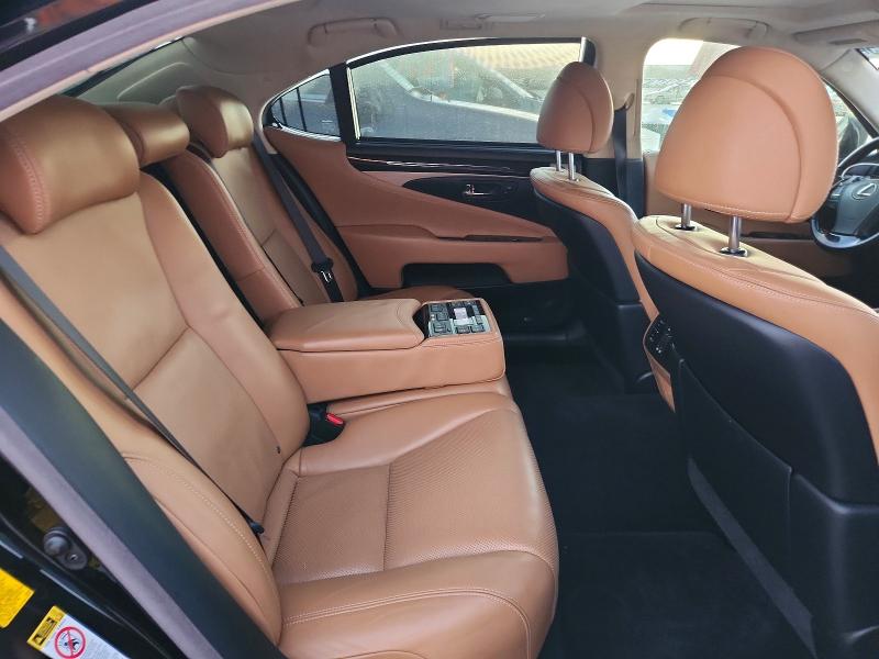 Photo 10 from auction – 2013 LEXUS LS with VIN JTHGL1EF3D5050682