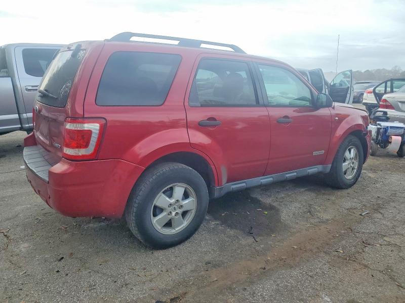 Photo 3 from auction – 2008 FORD ESCAPE with VIN 1FMCU93148KA66637