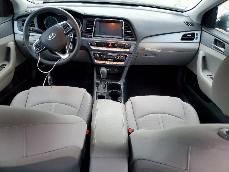 Photo 8 from auction – 2018 HYUNDAI SONATA with VIN 5NPE24AF5JH678869