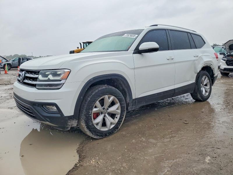 VOLKSWAGEN ATLAS 2018 with VIN 1V2CR2CA9JC565669 - Photo from auction