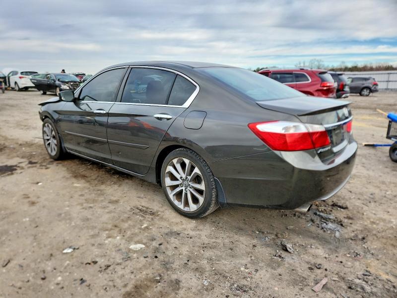 Photo 2 from auction – 2014 HONDA ACCORD with VIN 1HGCR2F56EA036537