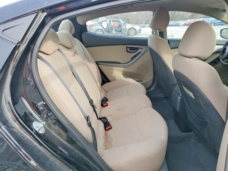 Photo 10 from auction – 2016 HYUNDAI ELANTRA SE with VIN 5NPDH4AE5GH770526