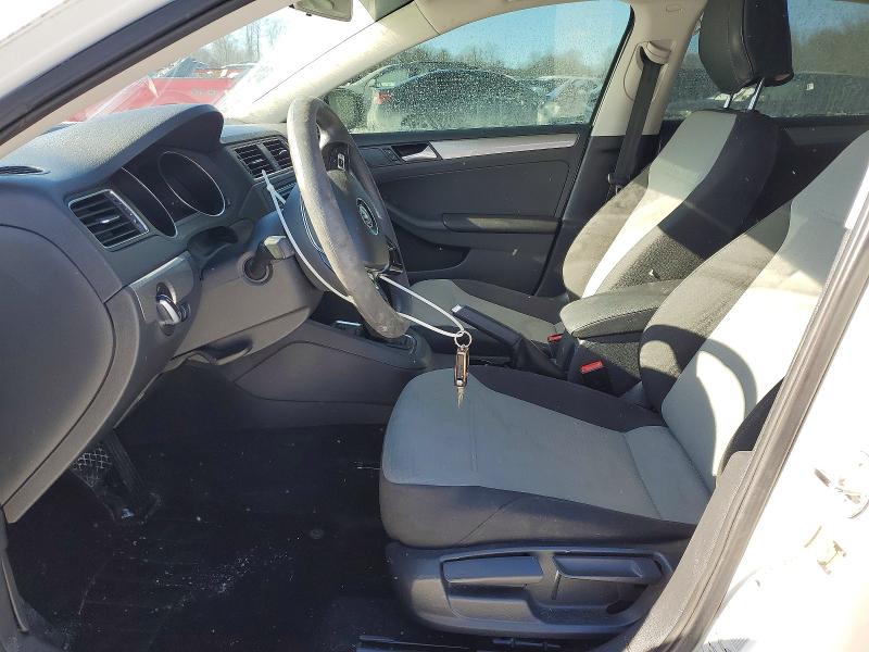 Zdjęcie 7 z aukcji – 2017 VOLKSWAGEN JETTA z VIN 3VW2B7AJ9HM240446