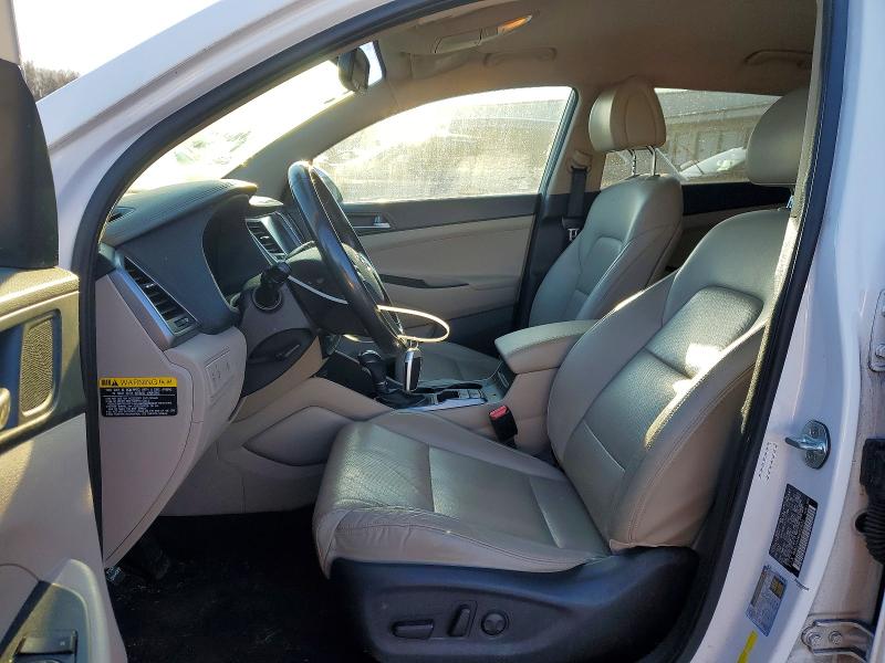 Photo 7 from auction – 2017 HYUNDAI TUCSON with VIN KM8J33A40HU529012
