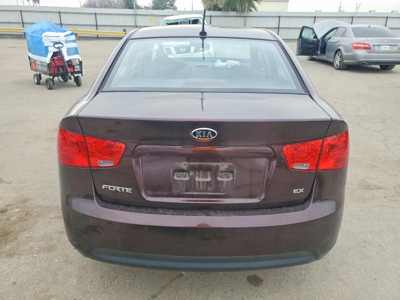 Photo 6 from auction – 2010 KIA FORTE EX with VIN KNAFU4A26A5142604