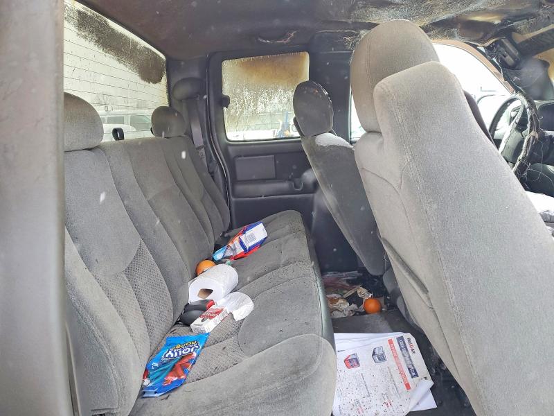 Photo 10 from auction – 2004 CHEVROLET SILVERADO with VIN 1GCEK19T44E364529