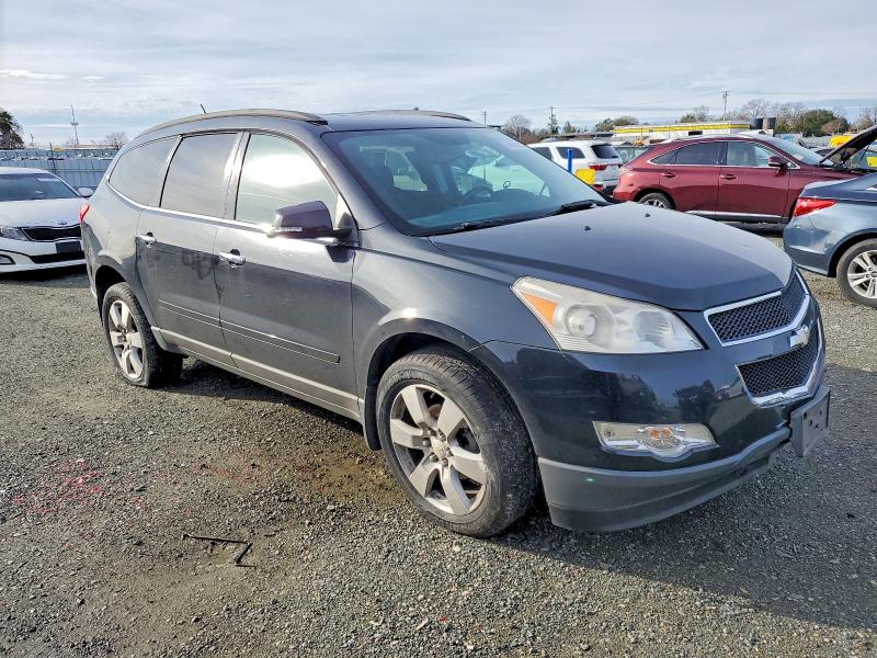 Photo 4 from auction – 2010 CHEVROLET TRAVERSE L with VIN 1GNLRFED0AJ219206