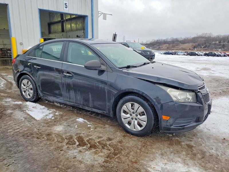 Photo 4 from auction – 2012 CHEVROLET CRUZE with VIN 1G1PC5SH8C7301299