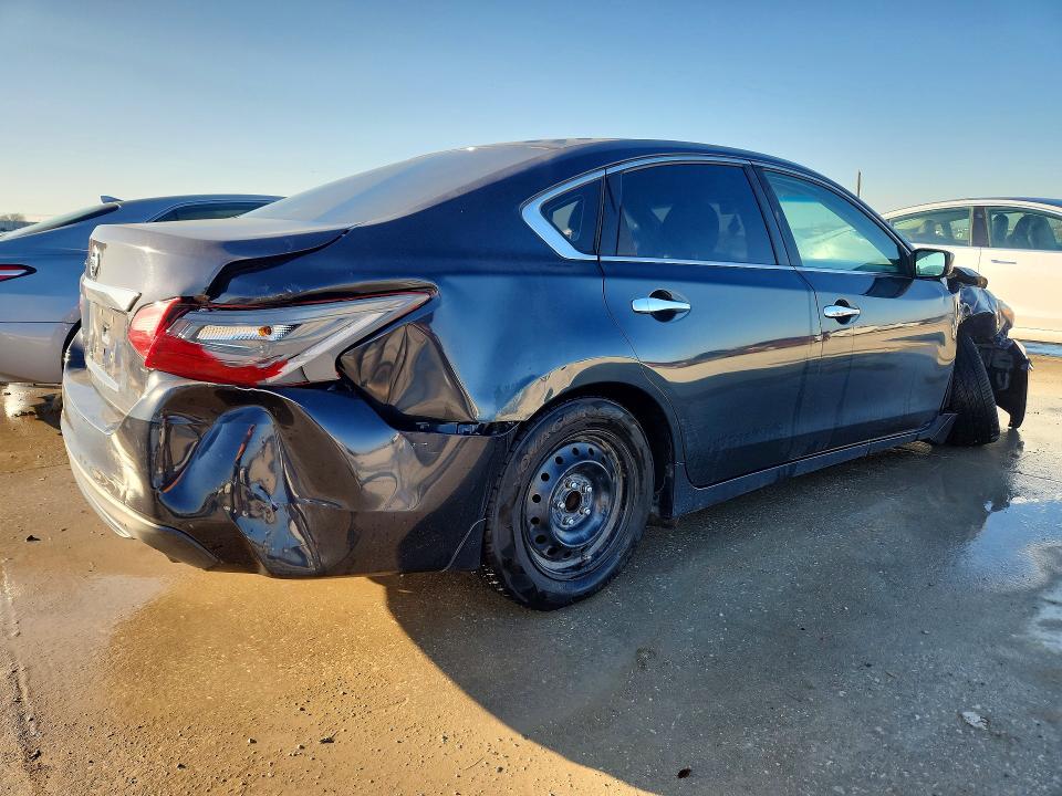 Photo 3 from auction – 2018 NISSAN ALTIMA 2.5 with VIN 1N4AL3AP7JC228544