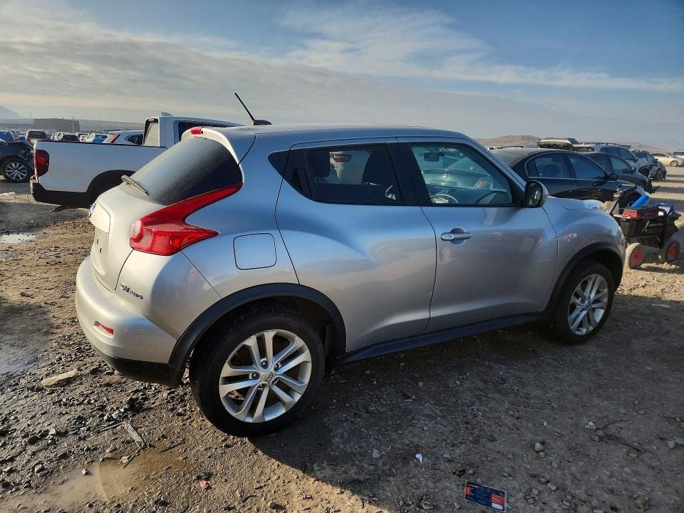 Фото 3 с аукциона – 2011 NISSAN JUKE S с VIN JN8AF5MV4BT022708