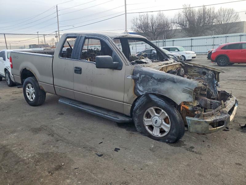 Photo 4 from auction – 2004 FORD F150 with VIN 1FTRX14W64NA59103